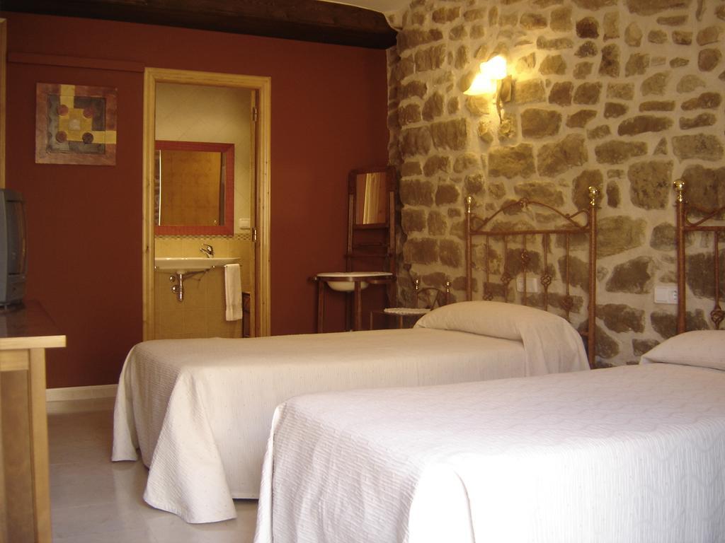 Hostal Casa Laure Y Mª Jose Arens de Lledo المظهر الخارجي الصورة