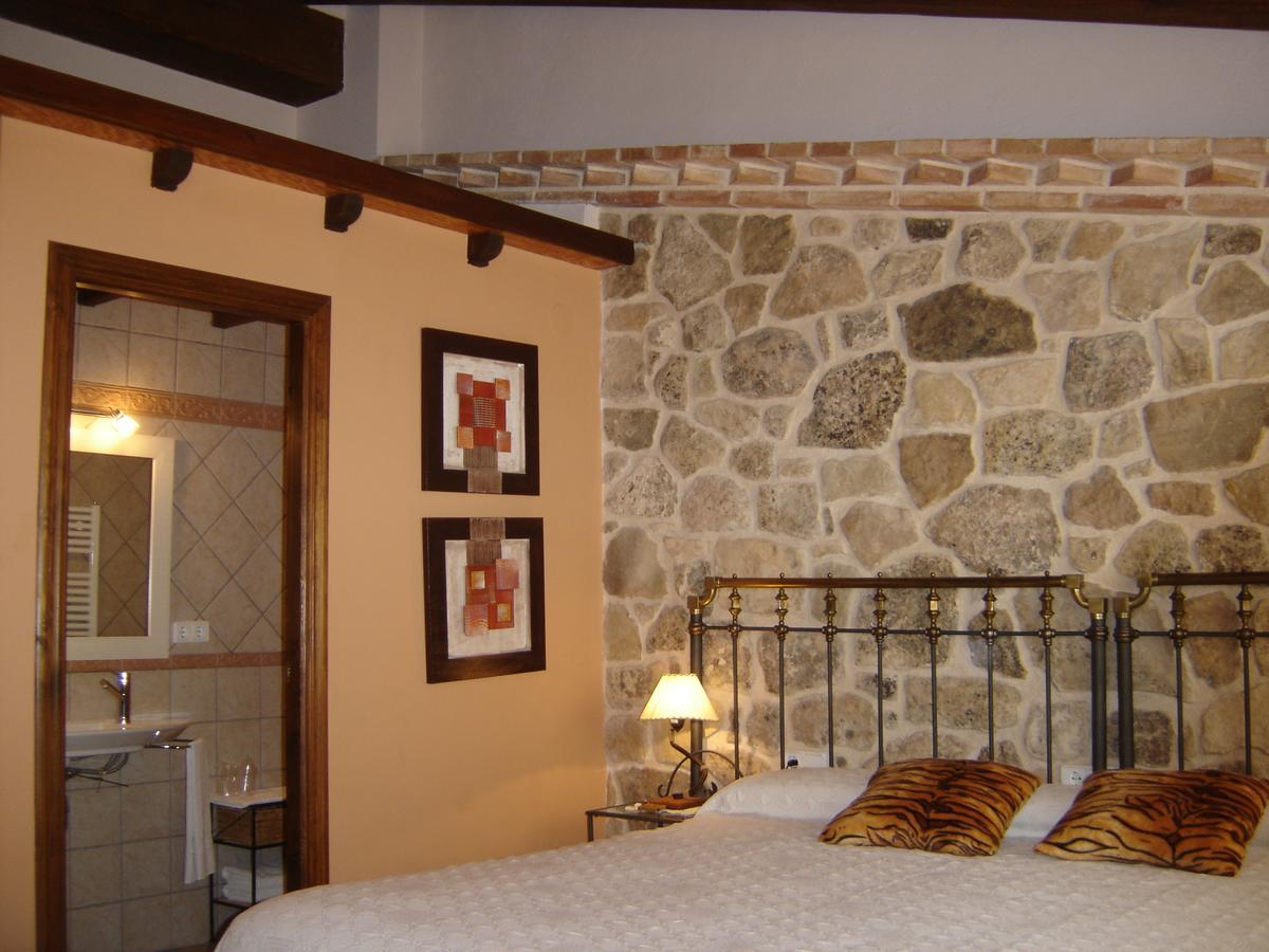 Hostal Casa Laure Y Mª Jose Arens de Lledo المظهر الخارجي الصورة