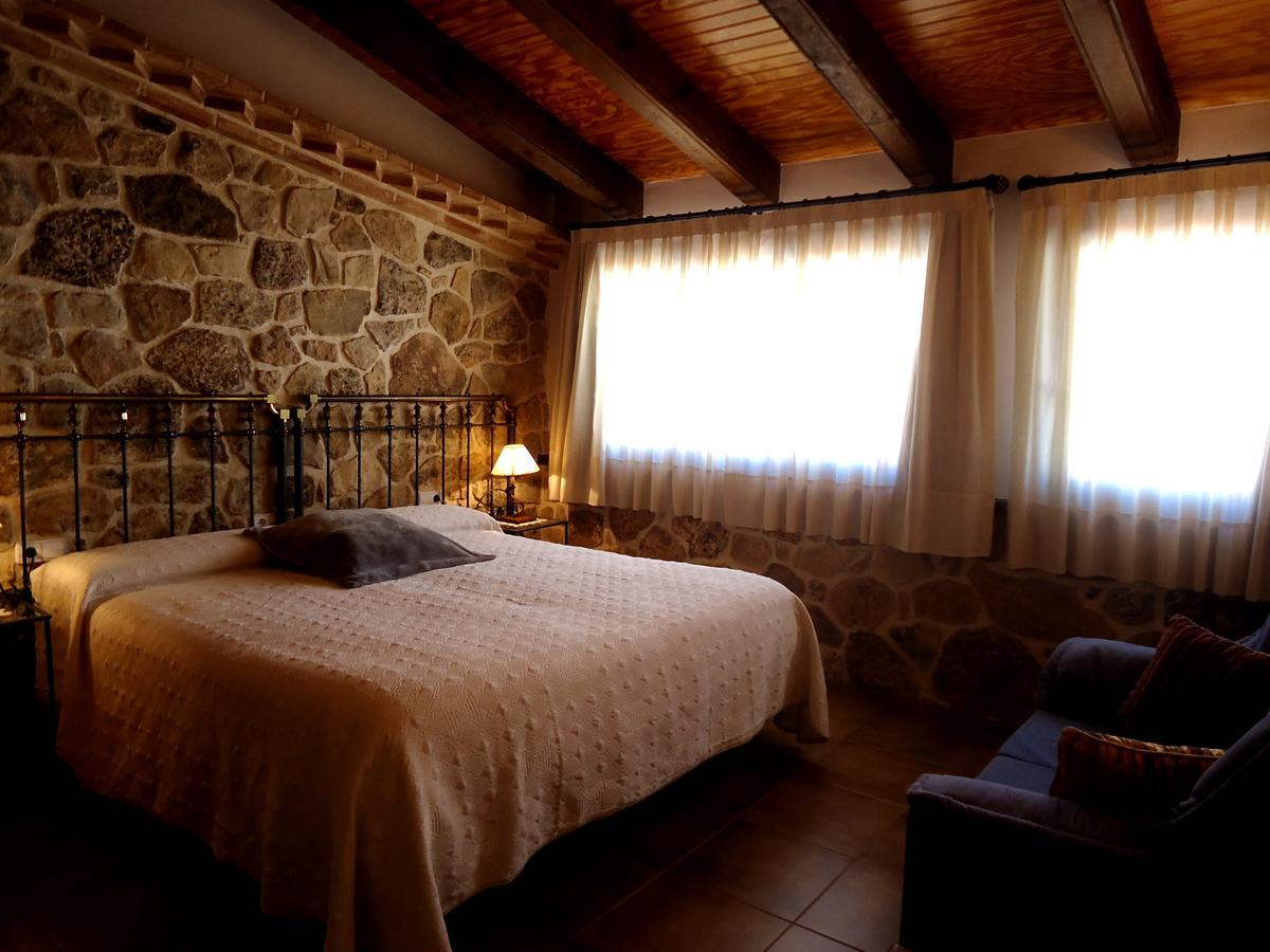 Hostal Casa Laure Y Mª Jose Arens de Lledo المظهر الخارجي الصورة