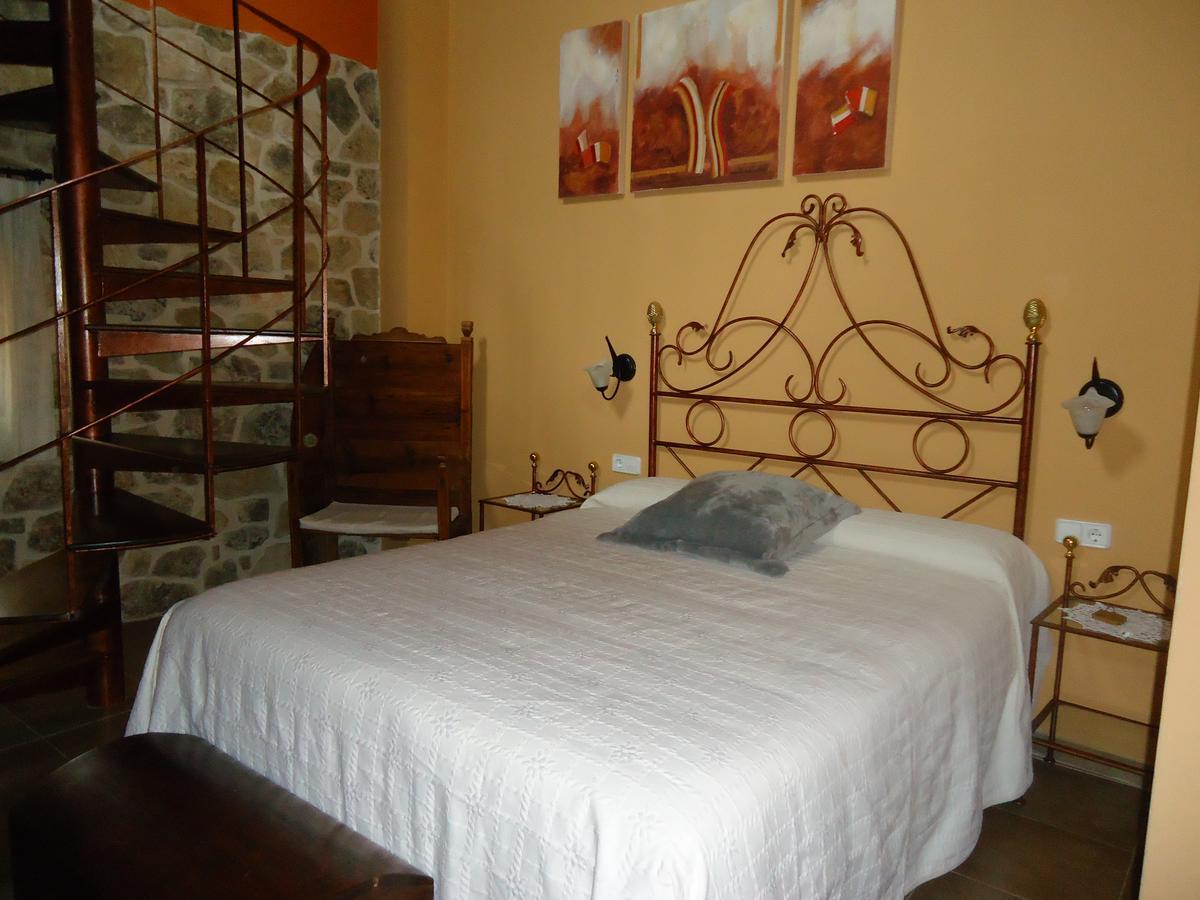 Hostal Casa Laure Y Mª Jose Arens de Lledo المظهر الخارجي الصورة